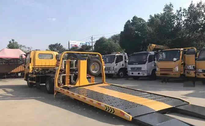 革吉汽车中途维修案例